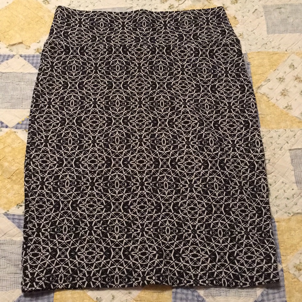 Lularoe Cassie Pencil Skirt Size M